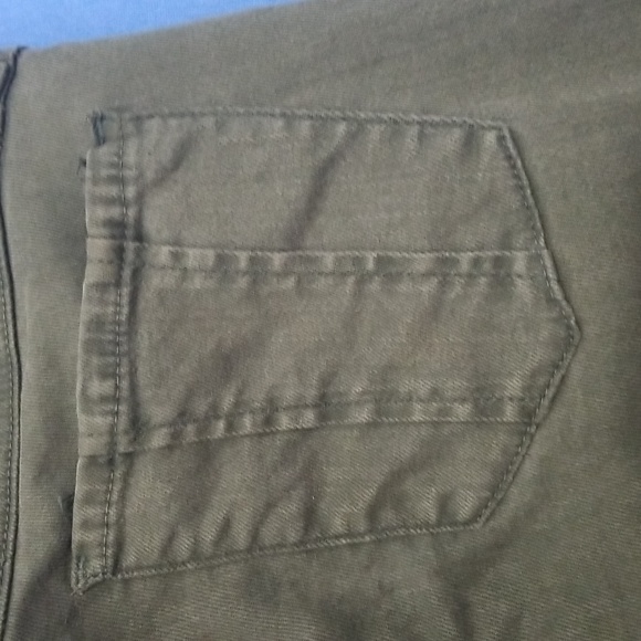 Guess Denim Olive / Army Green Jeans with Lots of Pockets - Picture 7 of 14
